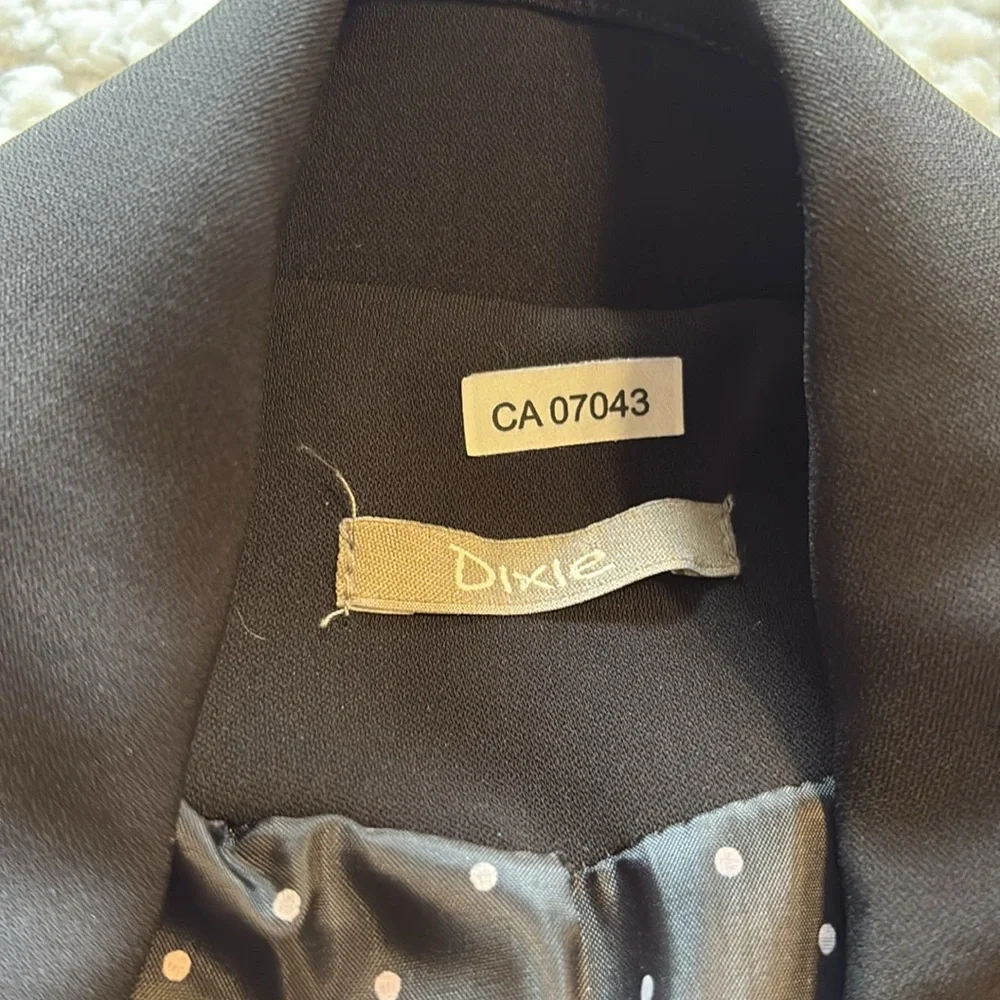 Dixie Elegant Black Long Coat. - Picture 5 of 11
